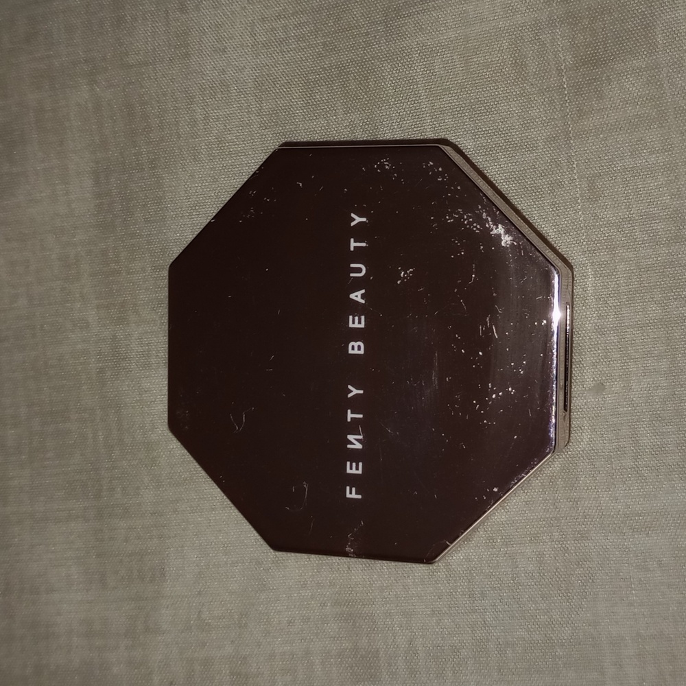 Diamond Bomb Face and Body Shimmer Powder